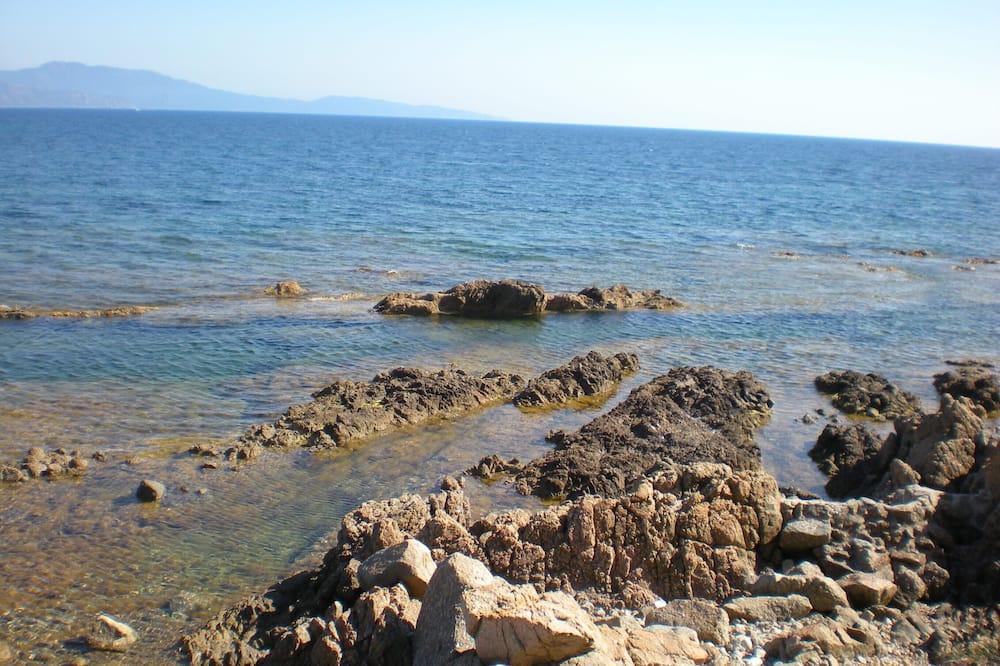 Villa stocking. Feet in the water! Superb sea viewPrivate pool- Jacuzzi - Corsica - Cargèse visuel 4/5