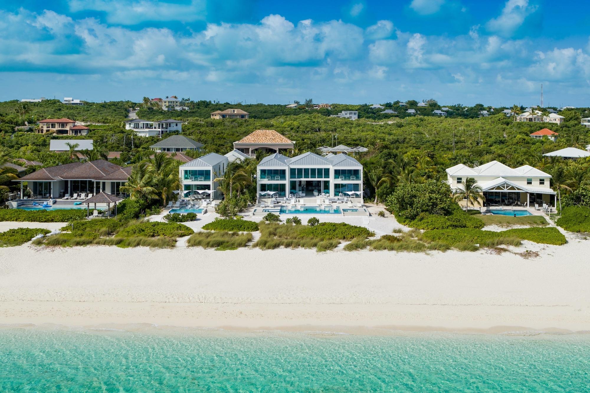 expedia_group-87752-9cc6d8-911768 Grace Bay Club