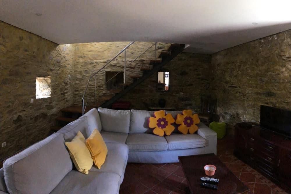 Casa Kika E Noelle Vacation Home Away From Home Centrum - Castanheira de Pera visuel 2/5 Casa Kika E Noelle Vacation Home Away From Home Centrum - Castanheira de Pera visuel 2/5