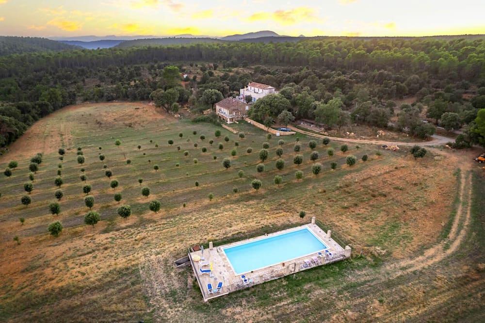 Charming rural \'olive\' cottage on a 17Ha estate. Provence-Alpes-Côte d'Azur - Villecroze visuel 3/5 Charming rural \'olive\' cottage on a 17Ha estate. Provence-Alpes-Côte d'Azur - Villecroze visuel 3/5