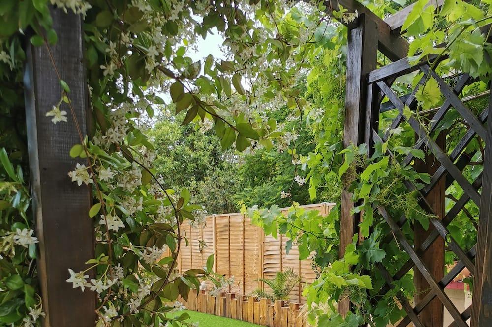 Logement Avec Jardin et Parking Privés, Piscine Partagée Provence-Alpes-Côte d'Azur - Aubagne visuel 3/5 Logement Avec Jardin et Parking Privés, Piscine Partagée Provence-Alpes-Côte d'Azur - Aubagne visuel 3/5