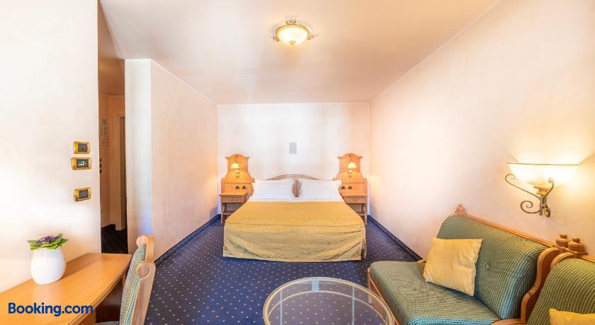 booking-604141-451422402-578153 Hotel Relais Orsingher