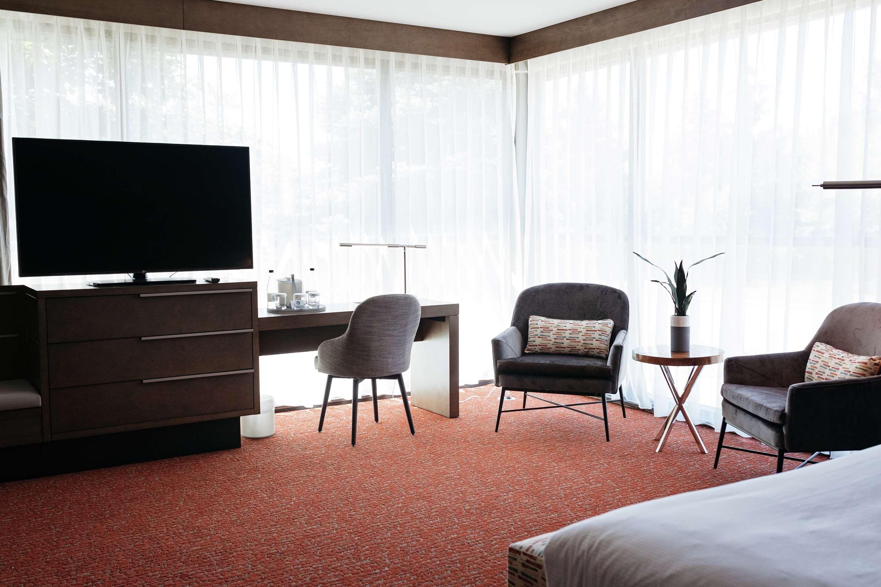 ice-5272565-100075685-847345 Revel Hotel Des Moines Urbandale, Tapestry Collection By Hilton