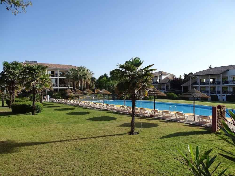 sembo-289390-16eb84-340213 Luzmar Villas