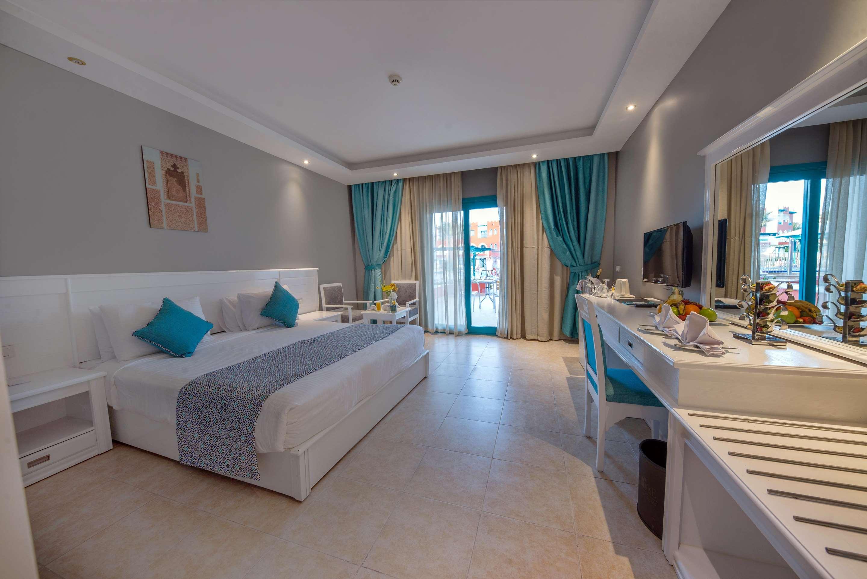 ice-132056-97033142-955738 Sunrise Garden Beach Resort