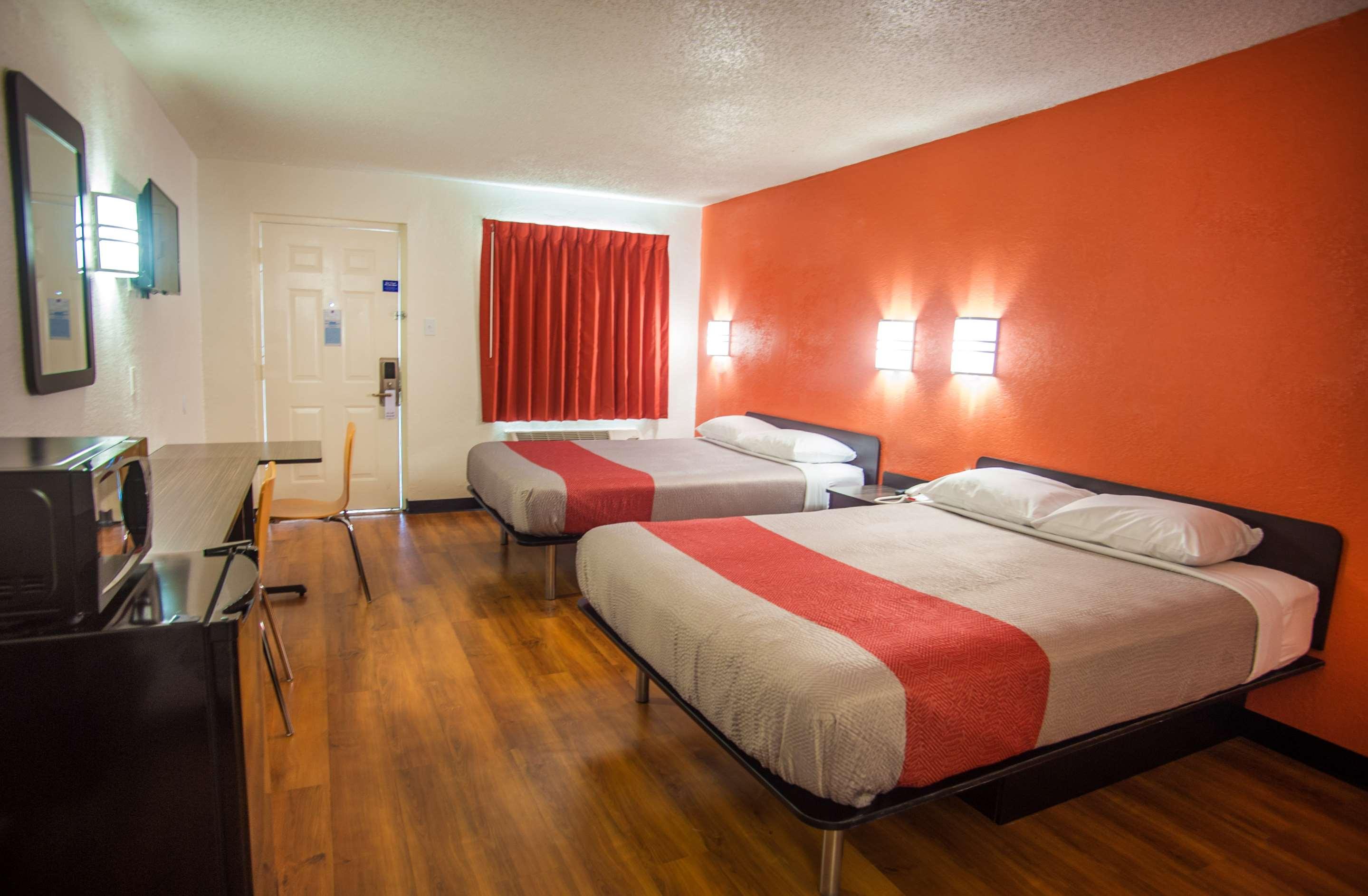 Motel Corsicana   68     9  3     Corsicana Hotel Deals Reviews KAYAK