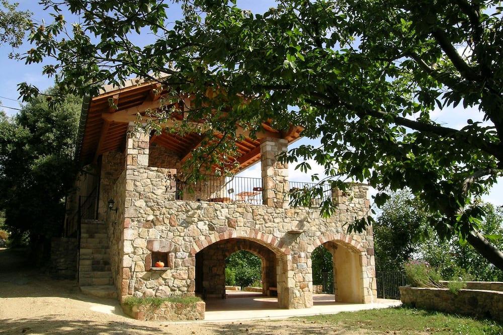 Large gite with PRIVATE POOL welcoming up to 13 people all year round Rhône-Alpes - Joannas visuel 5/5 Large gite with PRIVATE POOL welcoming up to 13 people all year round Rhône-Alpes - Joannas visuel 5/5