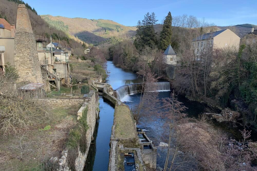 Villa A La Riviere Midi-Pyreneën - Saint-Jean-du-Bruel visuel 3/5 Villa A La Riviere Midi-Pyreneën - Saint-Jean-du-Bruel visuel 3/5