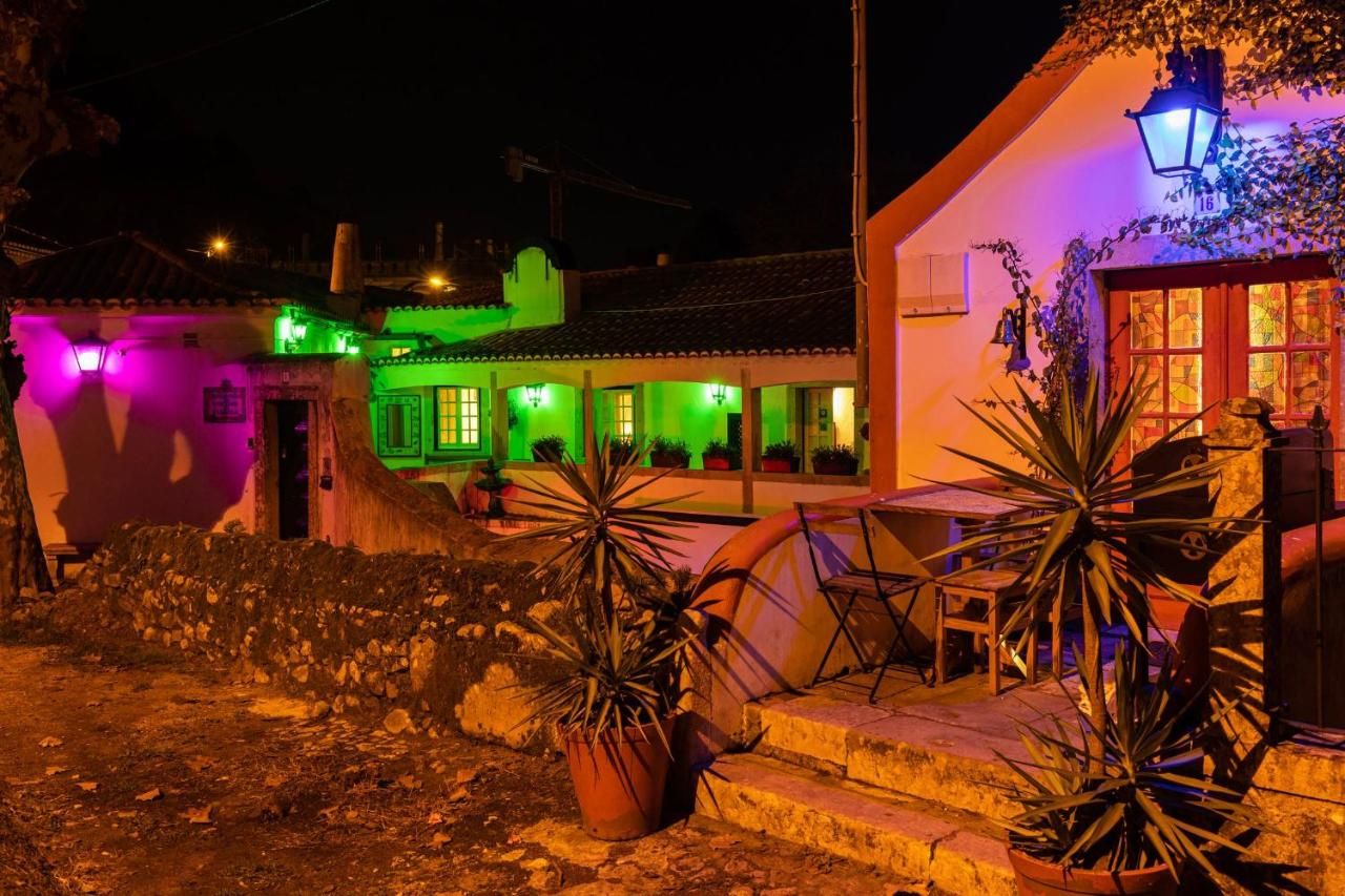 Sintra WOW - Unique double Smart Room in 17th century Palace! Hot tub, Snooker, BBQ, PS5, Sauna, Gym