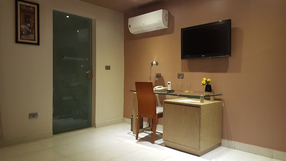 hotel photo