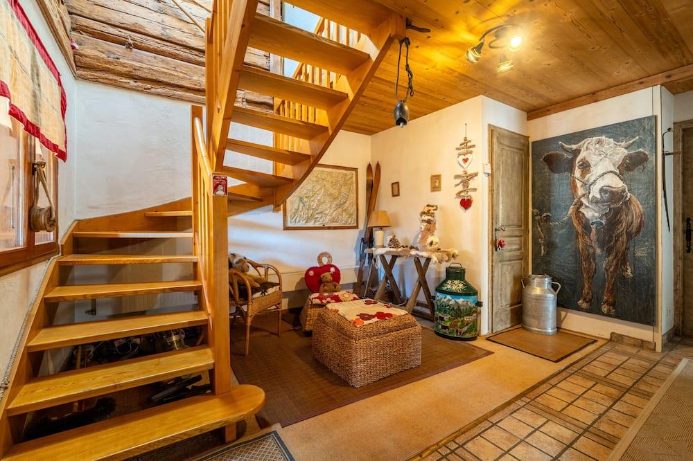 Chalet Marlyne with large jacuzzi Rhône-Alpes - Thônes visuel 2/5 Chalet Marlyne with large jacuzzi Rhône-Alpes - Thônes visuel 2/5