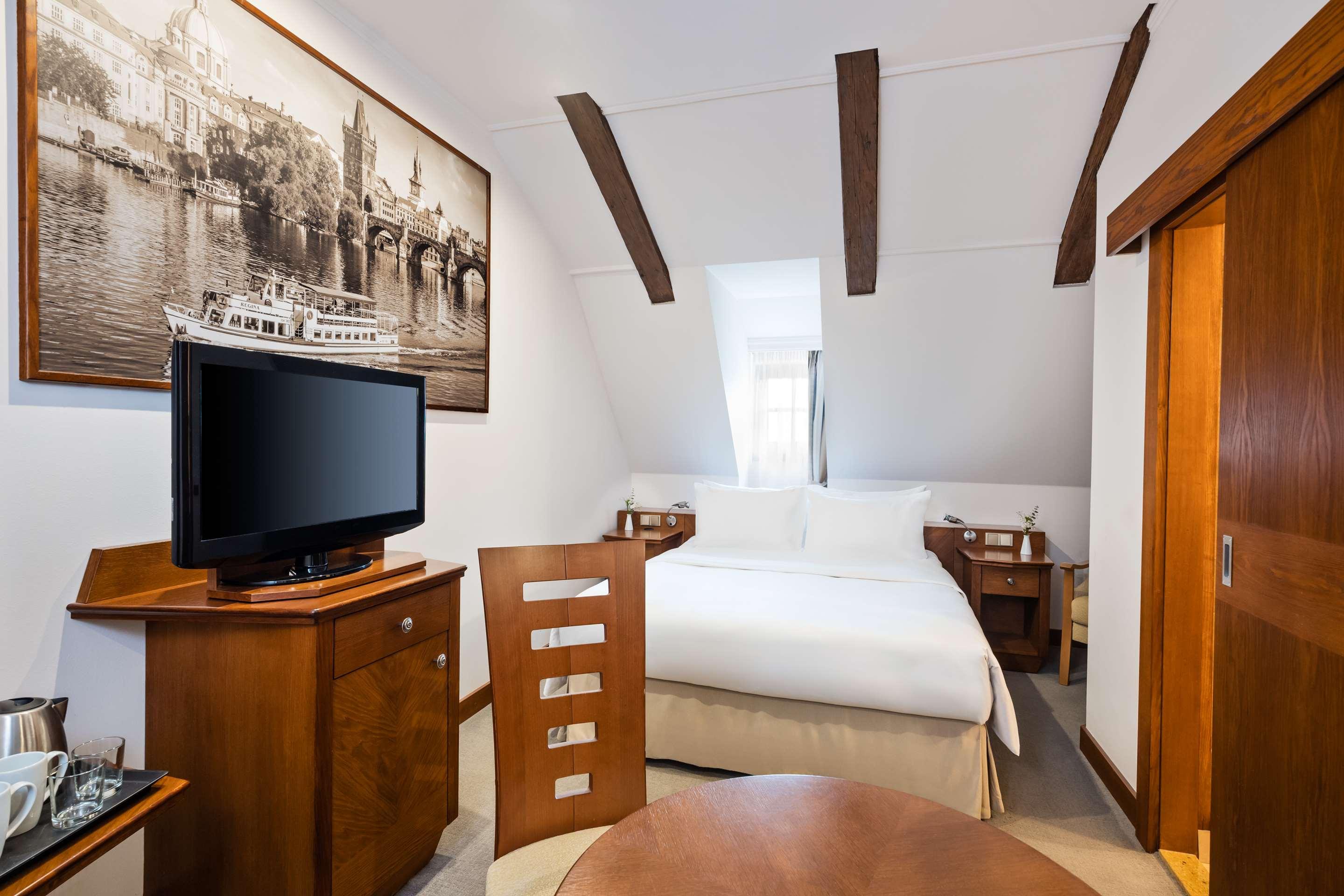 ice-679788-106296526-362957 Lindner Hotel Prague Castle