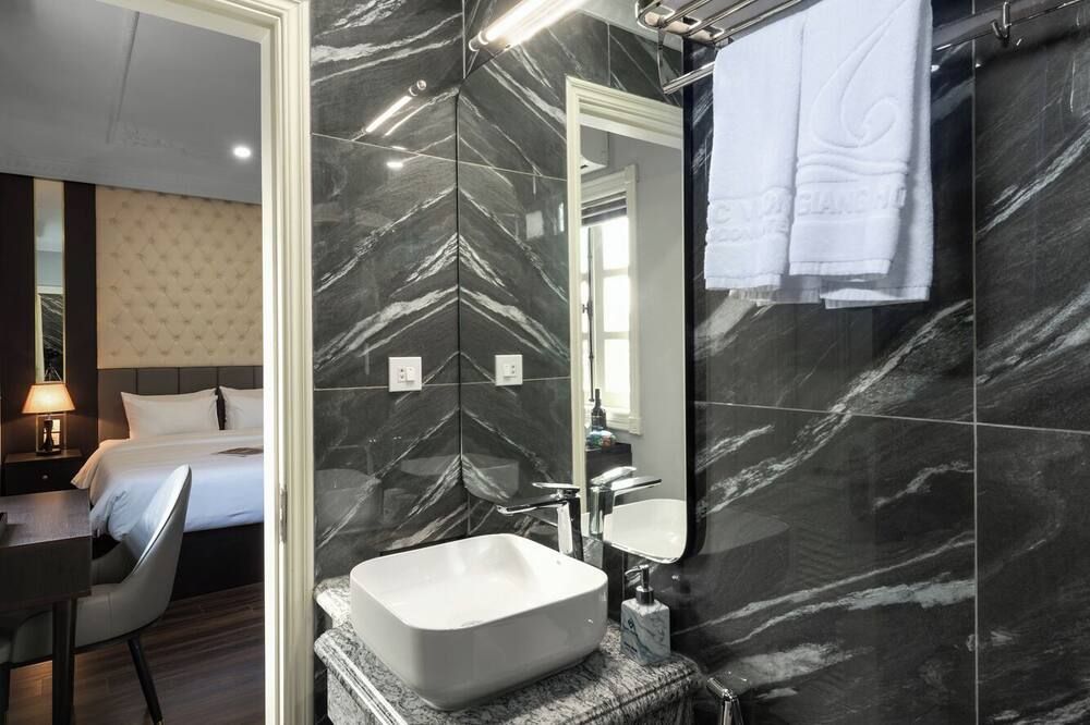 Beryl Signature Hanoi Hotel