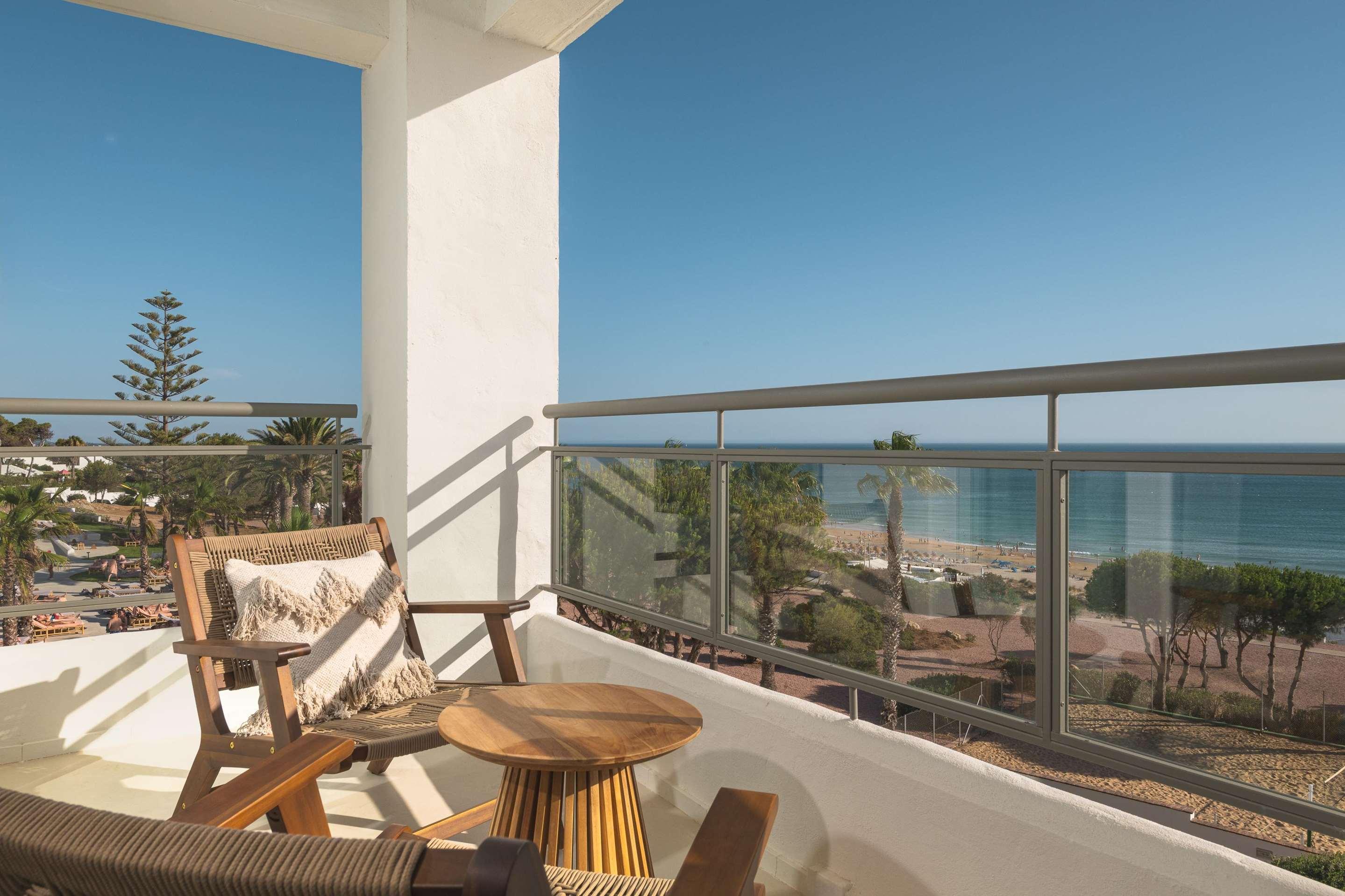 ice-1070823493-38bcdc-224960 Daia Slow Beach Hotel Conil
