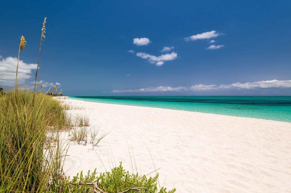 expedia_group-87752-171589162-411381 Grace Bay Club