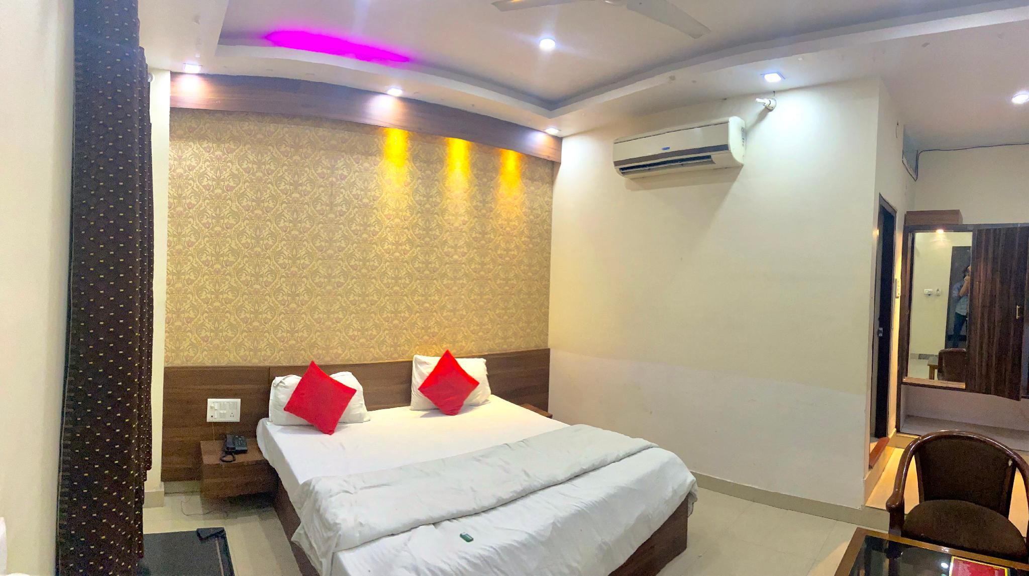 hotel photo
