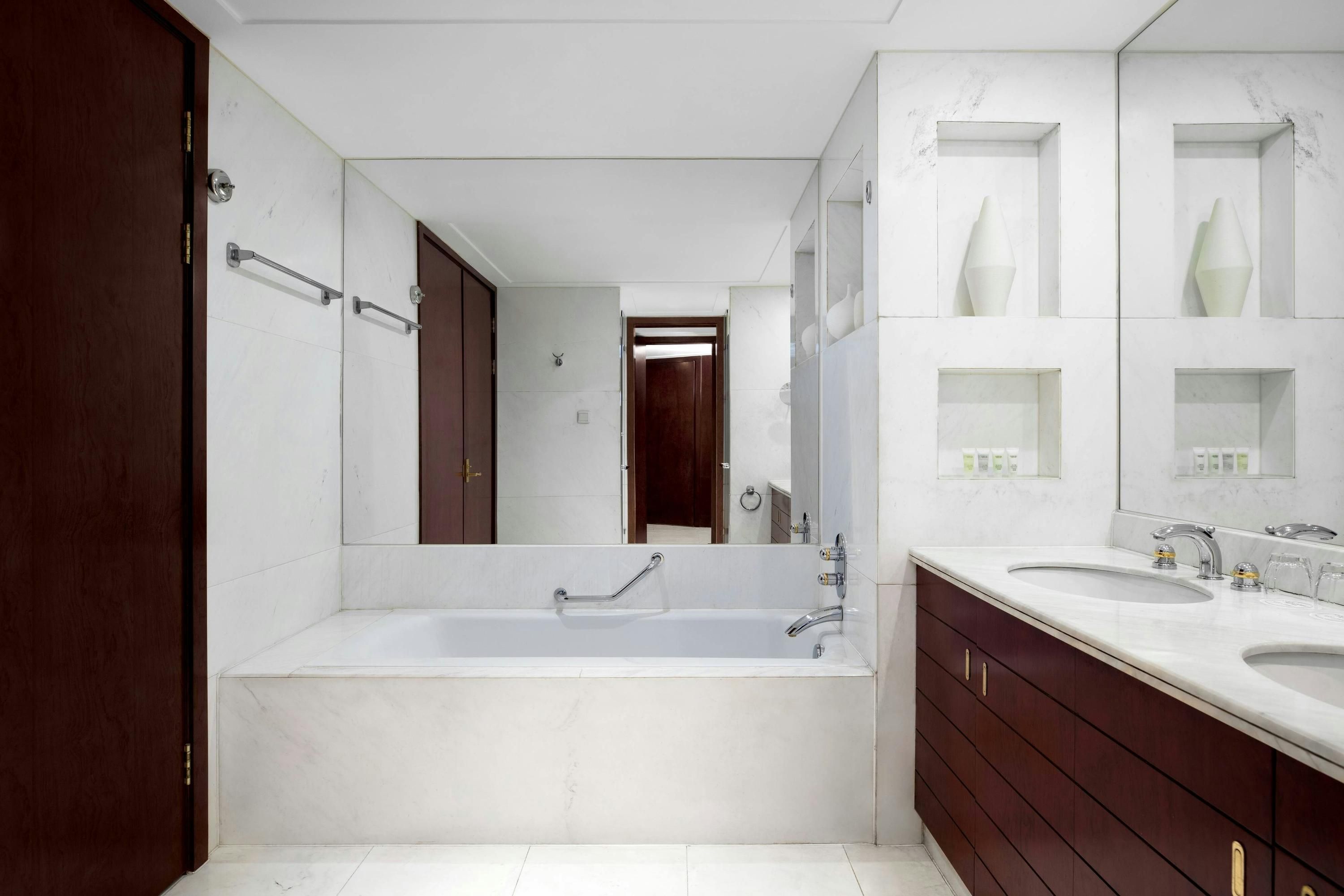 Courtyard by Marriott Shanghai Fengxian