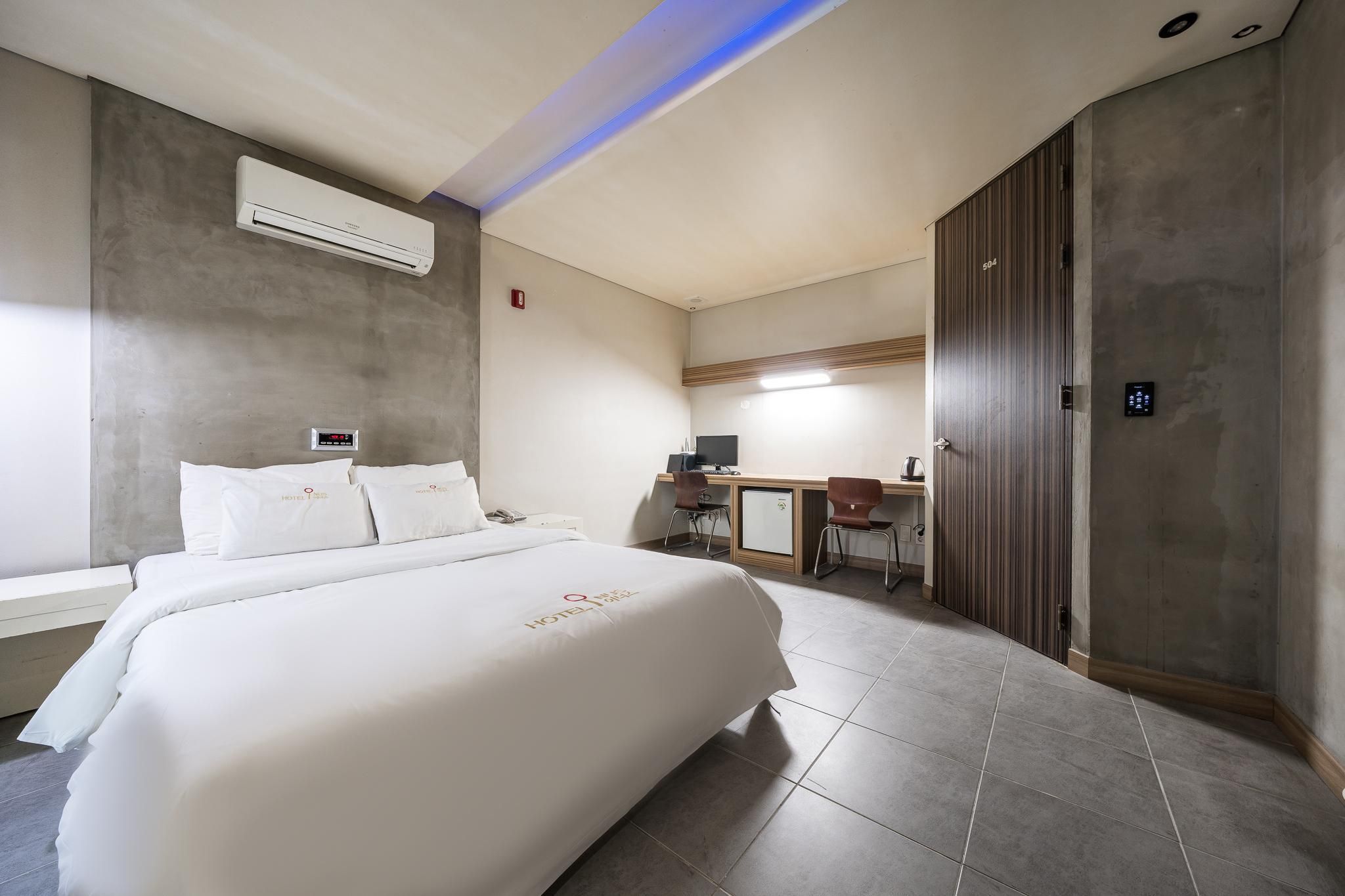 hotel photo