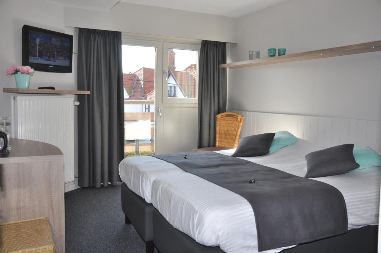 hotel photo