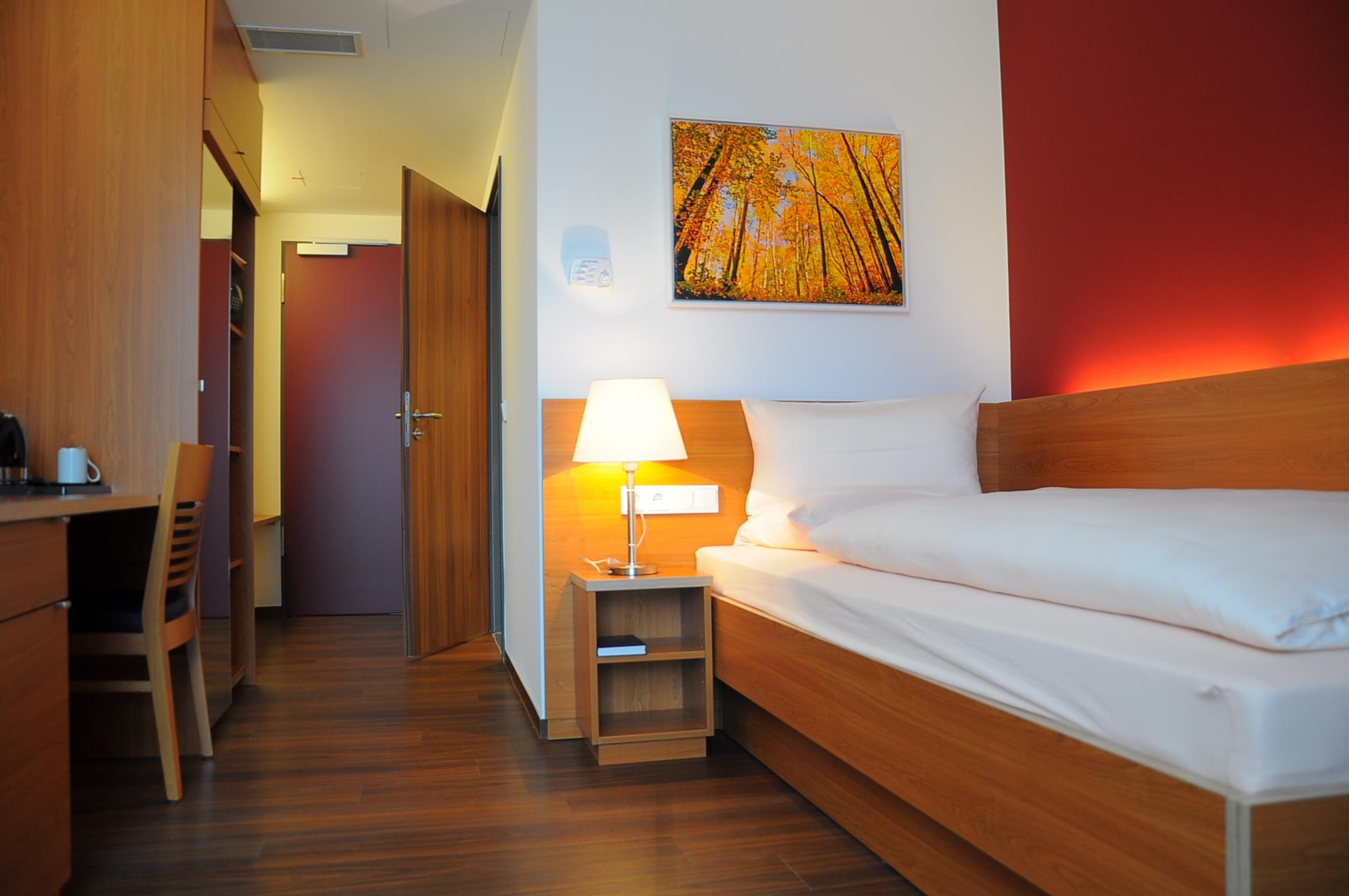 ice-42799-photo Top Embrace Hotel Franz Essen