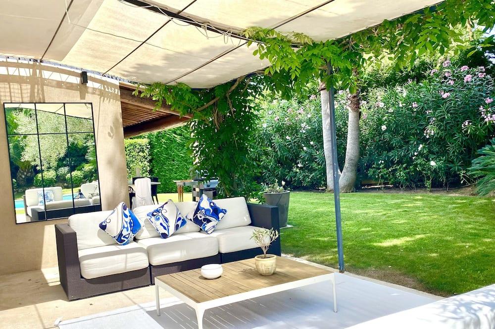 Saint-Tropez Villa In Gated Enclave 5 Minutes From Center Of St-Tropez And Beach Provence-Alpes-Côte d'Azur - Gassin visuel 5/5 Saint-Tropez Villa In Gated Enclave 5 Minutes From Center Of St-Tropez And Beach Provence-Alpes-Côte d'Azur - Gassin visuel 5/5