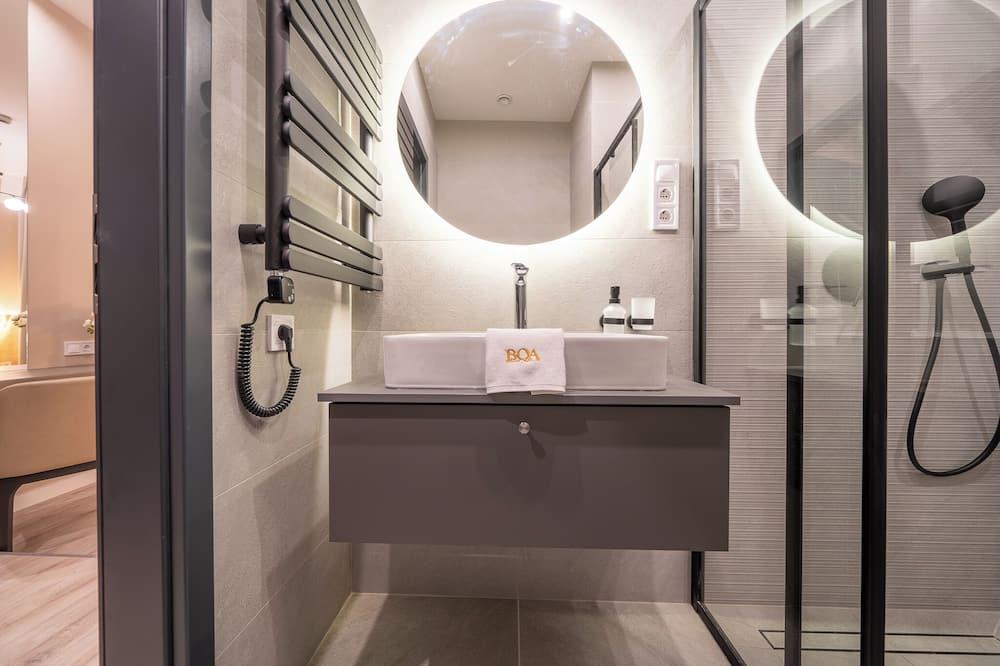 expedia_group-9633252-2fb048-869411 Karoly Boutique Suites, Best Location By Bqa