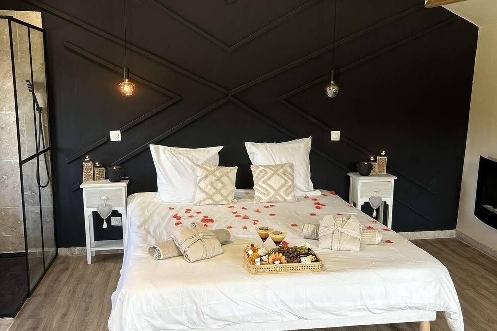 Chalet Romantique à la Campagne Provence-Alpes-Côte d'Azur - Arles visuel 5/10 Chalet Romantique à la Campagne Provence-Alpes-Côte d'Azur - Arles visuel 5/10