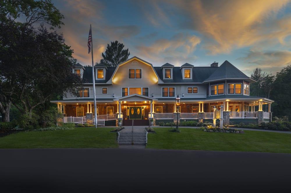 The Inn at Thorn Hill