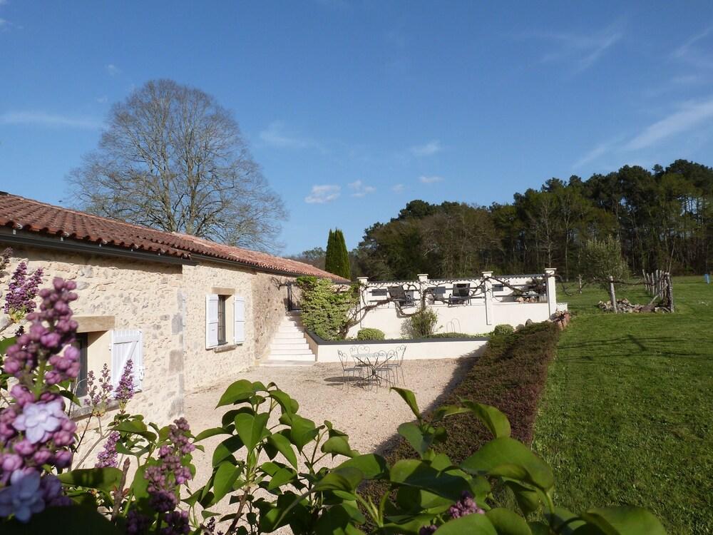 Cottage Roussille in Mompazier Aquitaine - Monpazier visuel 4/5 Cottage Roussille in Mompazier Aquitaine - Monpazier visuel 4/5