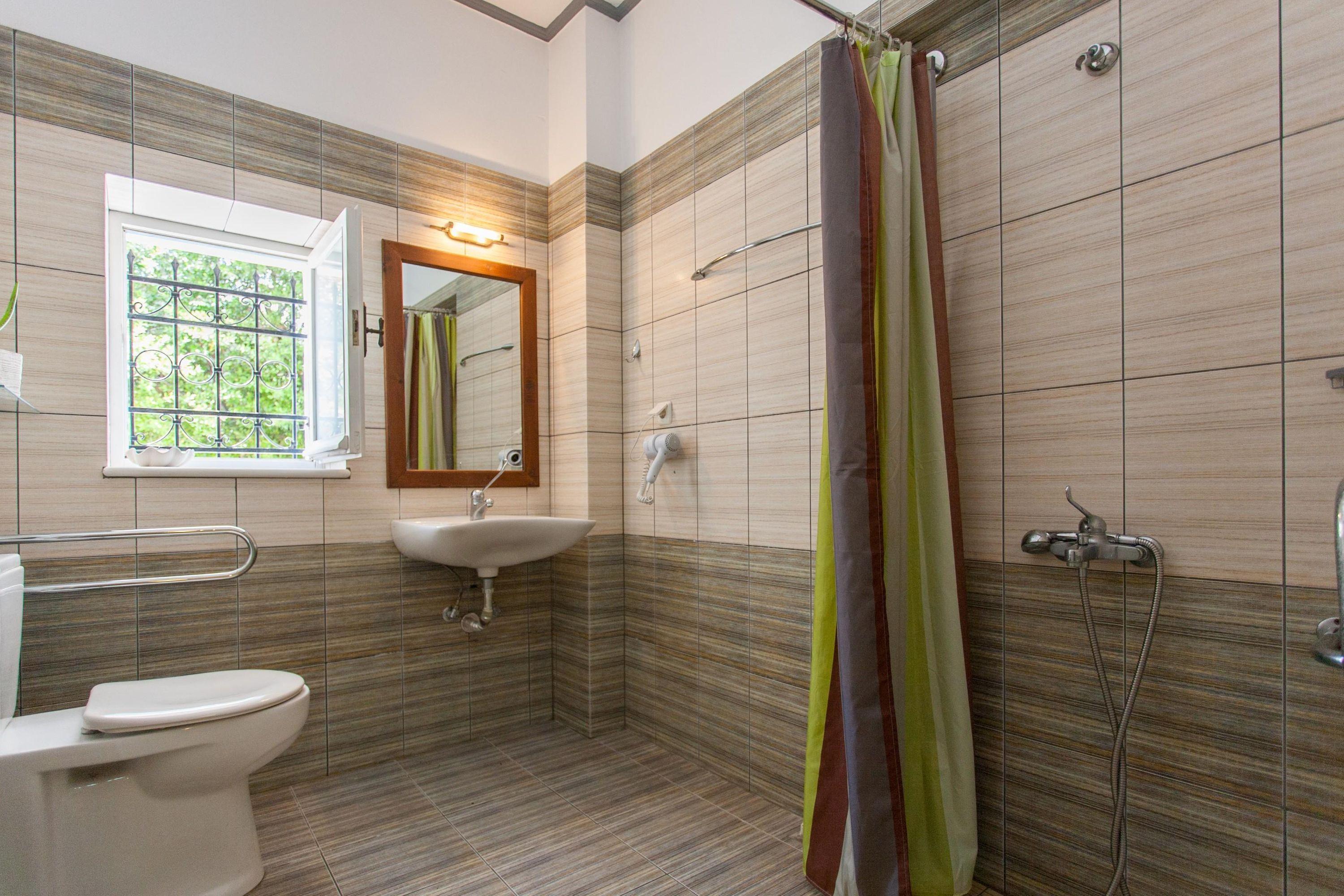 revato-275868-12101992-093861 Metohi Georgila