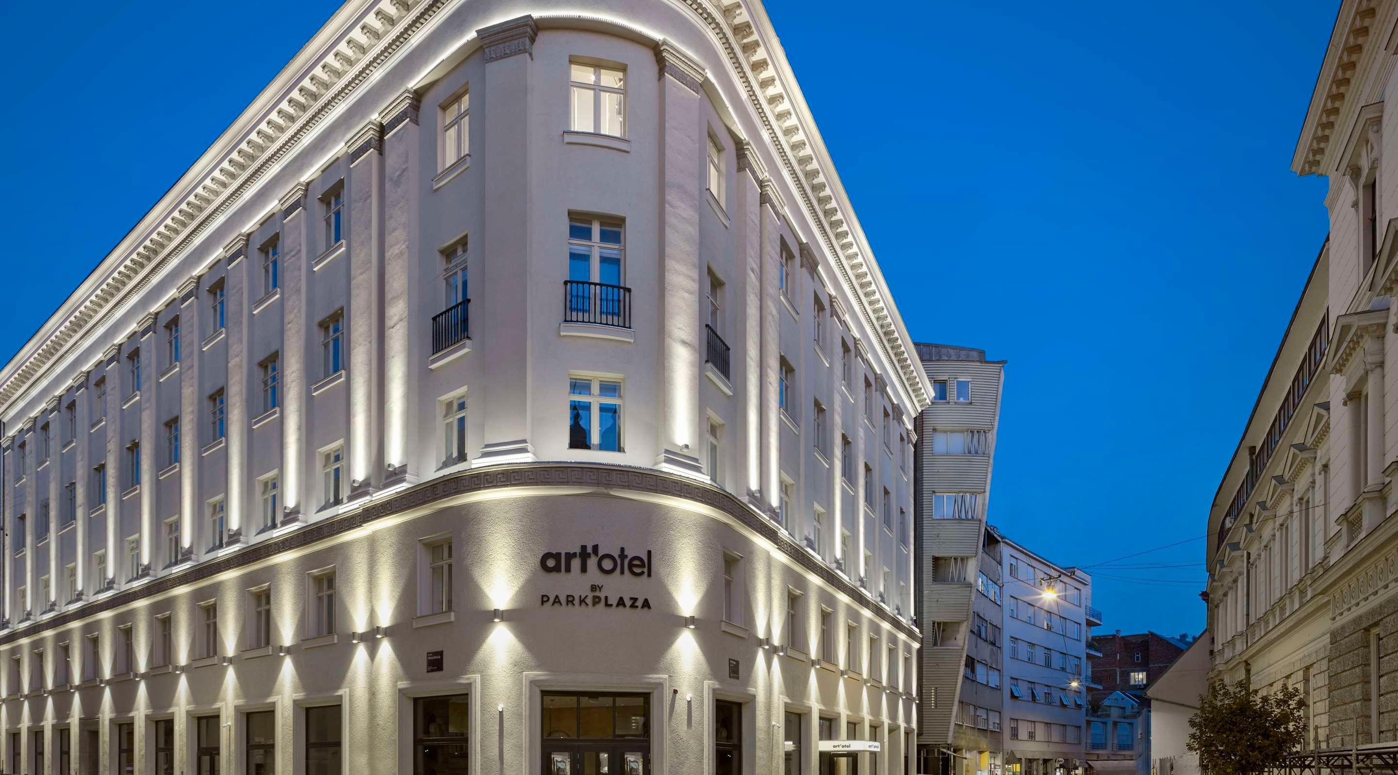 ice-10299400-110087529-902188 art'otel Zagreb