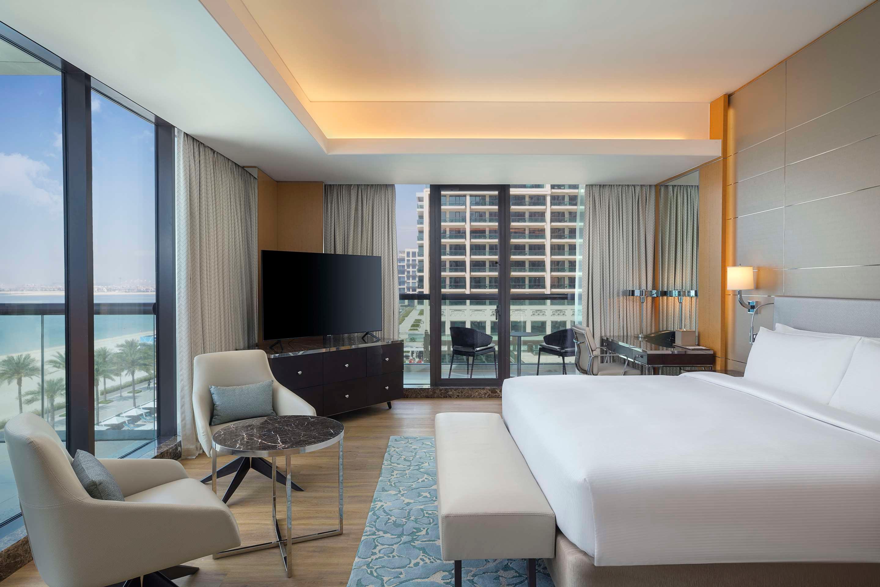 ice-8521867-111246591-372144 Hilton Dubai Palm Jumeirah