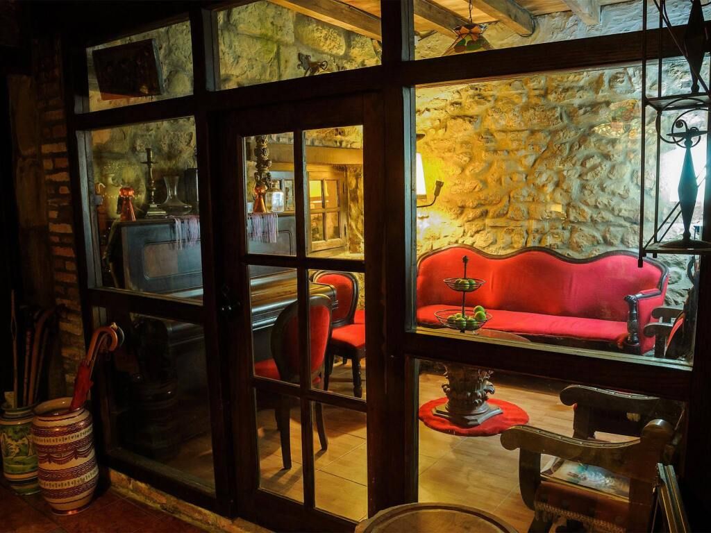 Hotels near Museo de la Tortura (Santillana del Mar) from $52/night - KAYAK