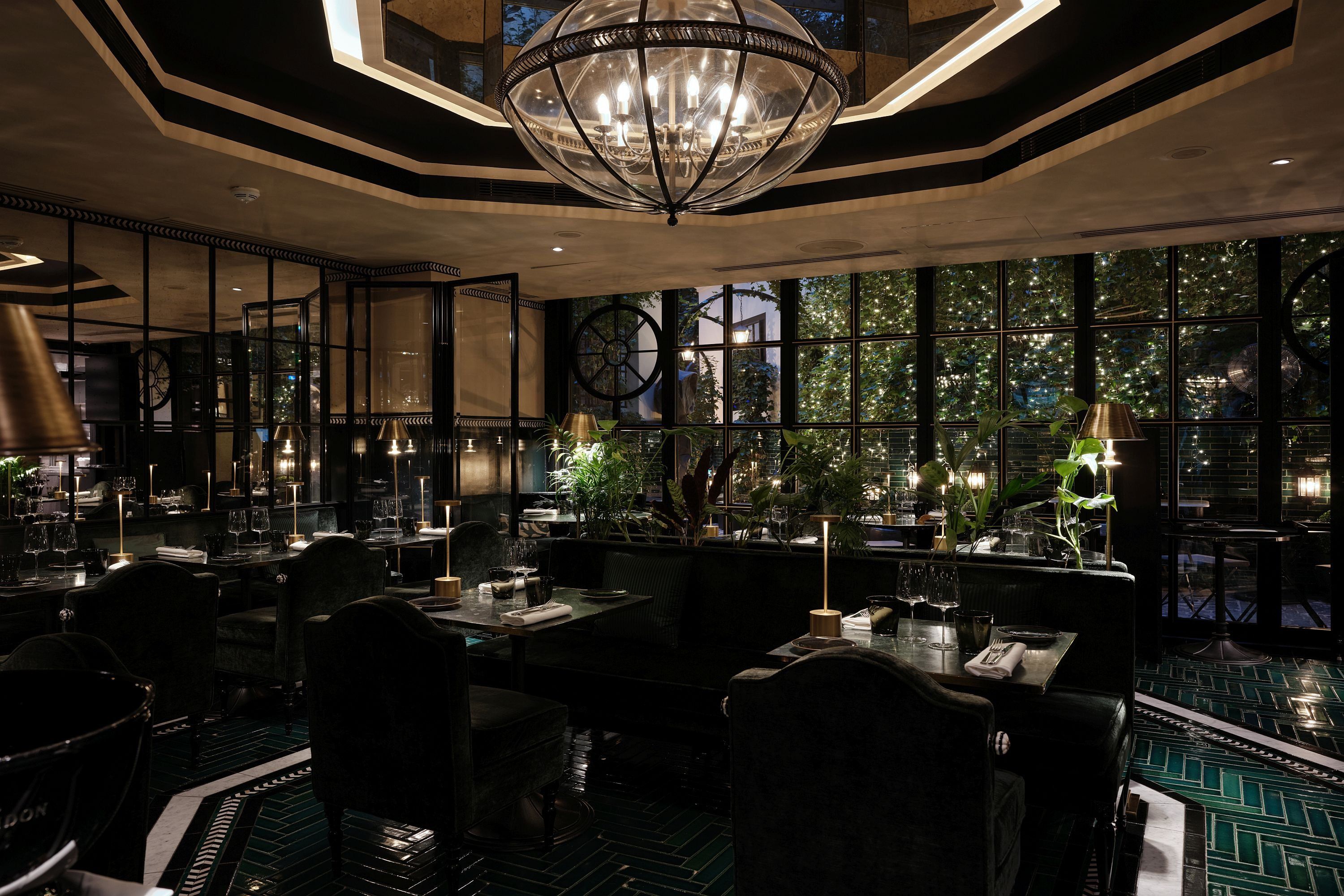 Monsieur George Hotel & Spa - Champs-Elysées