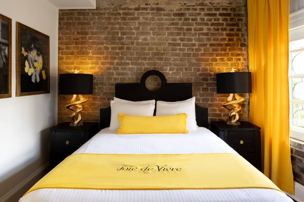 The Vendue, Downtown Art Hotel