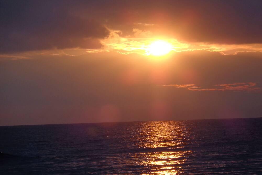 Attached villa, terrace, garden, garage, in a quiet impasse. Access to the pool Provence-Alpes-Côte d'Azur - Argens visuel 4/5