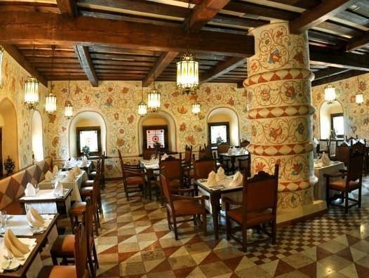 Dvor Podznoeva Glavniy Korpus