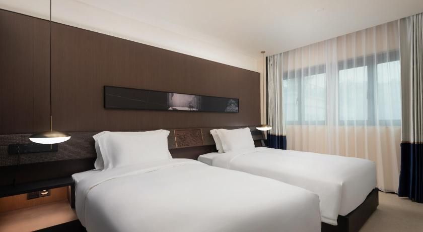 The Yun Collection Guangzhou Yong Qing Fang