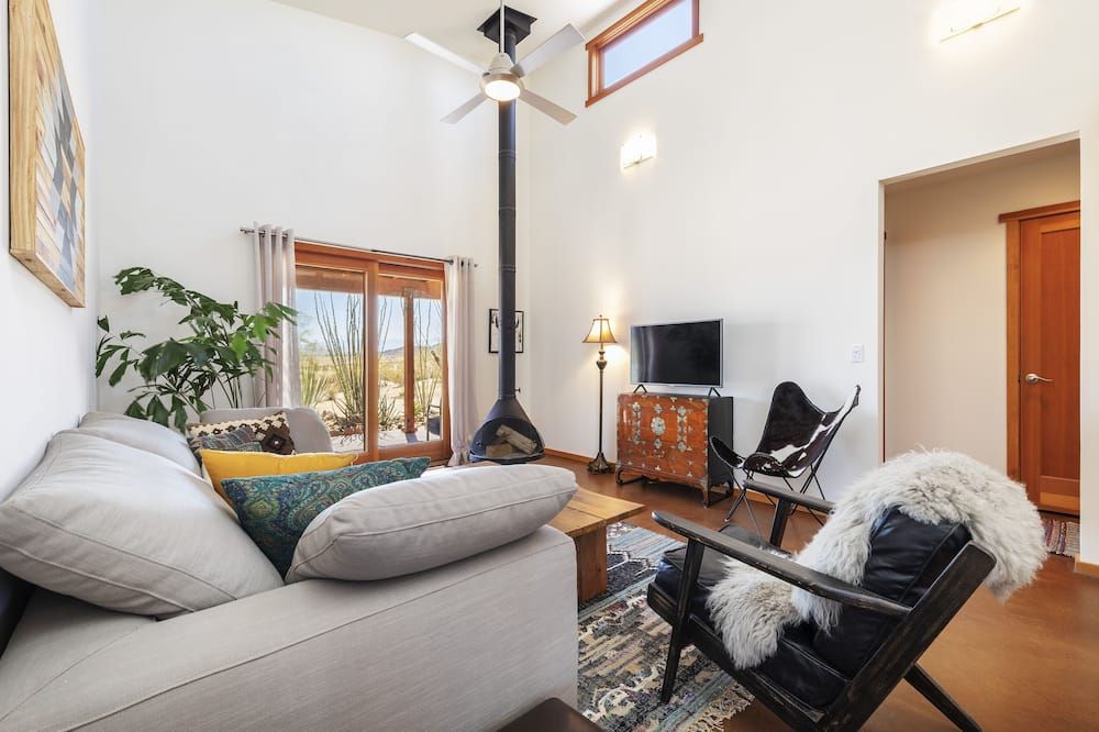 Constellation Compound