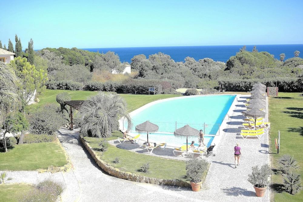sembo-289390-5a3340-754189 Luzmar Villas