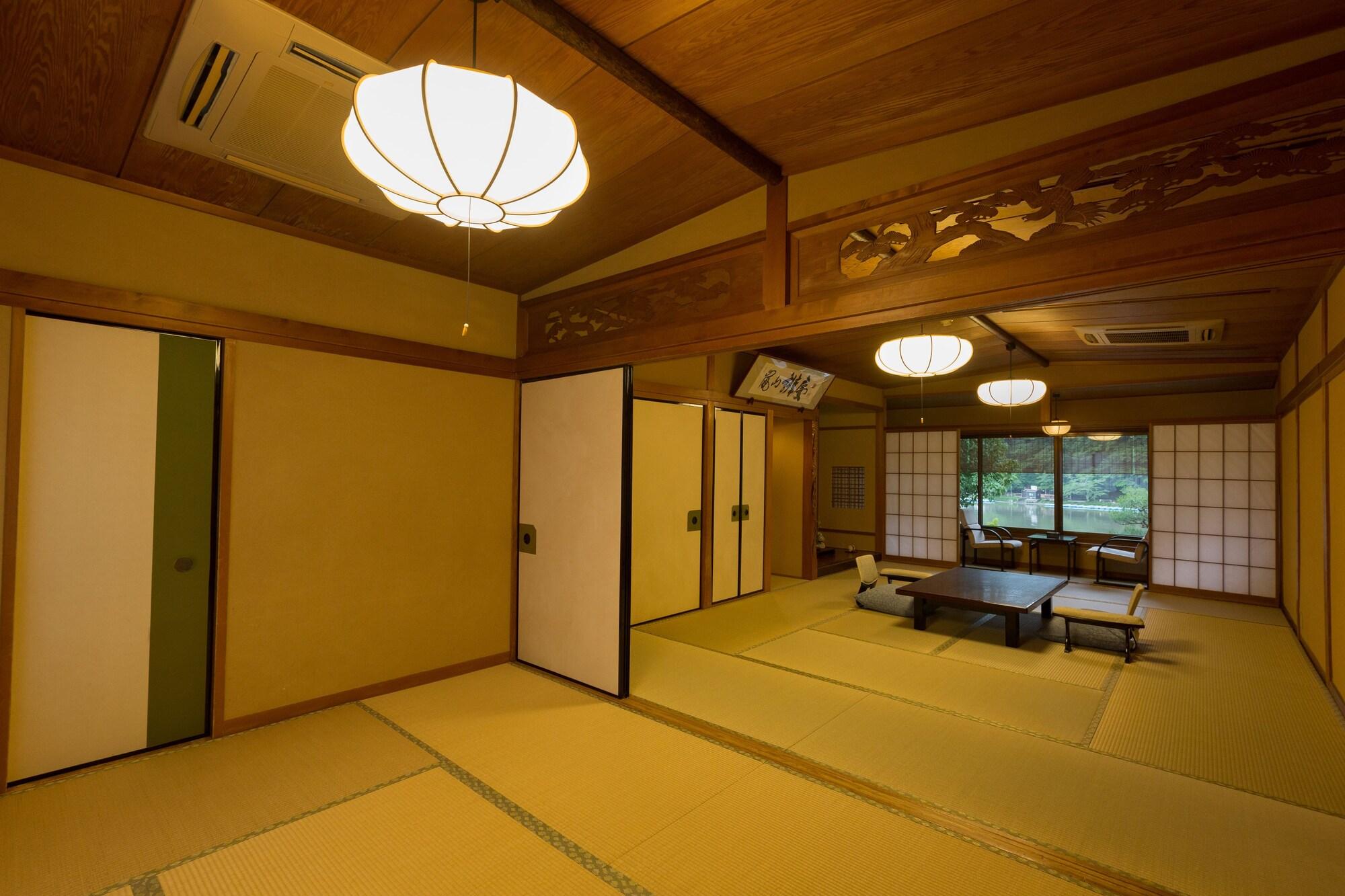 expedia_group-519290-14dee7-351100 Arashiyama Benkei