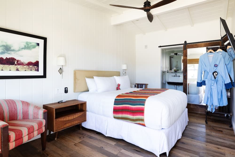 Skyview Los Alamos - 21 & Over Pool