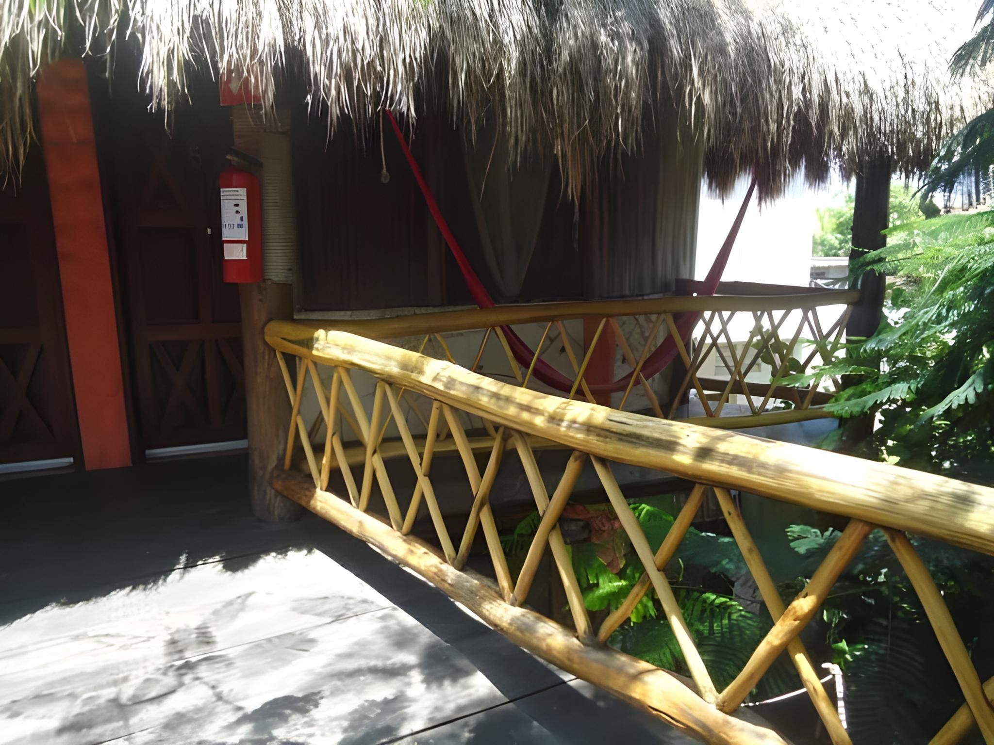 L.Hotelito