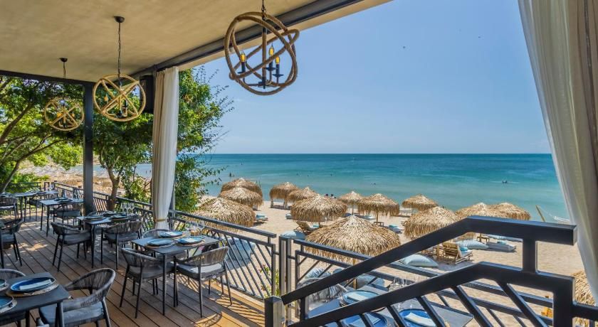 Onyx Beach Residence - Free Parking & Beach Access