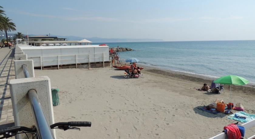Appartamenti Camping Rivamare Ligurië - Albenga visuel 4/5 Appartamenti Camping Rivamare Ligurië - Albenga visuel 4/5