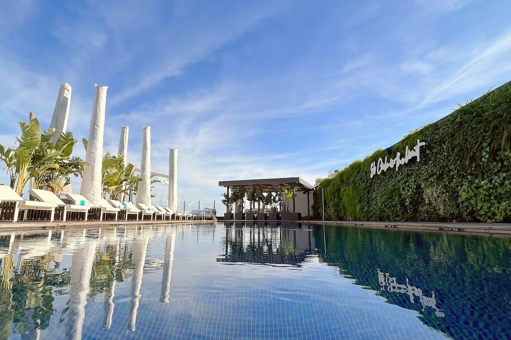 Sofitel Barcelona Skipper