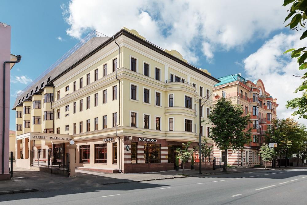 sembo-2857953-32ac50-742830 Raymond Hotel
