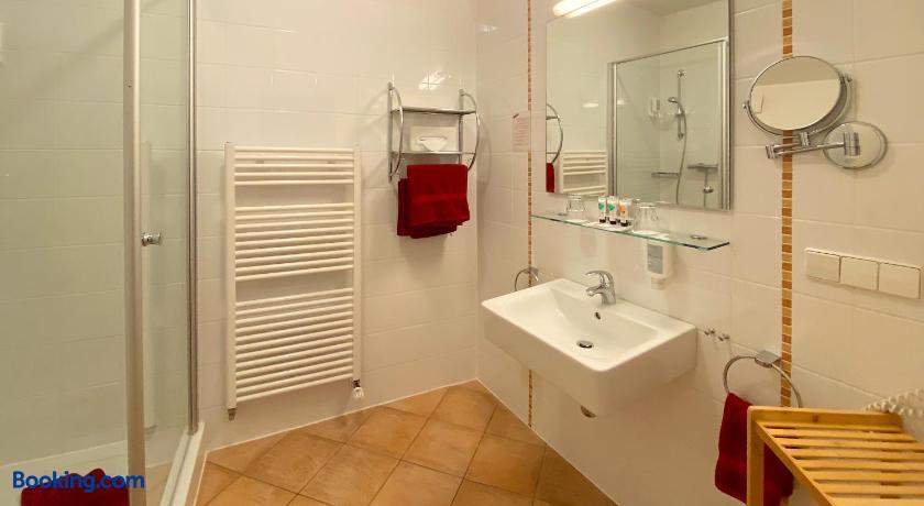 booking-328831-290676618-747991 Hotel Rathausglöckel