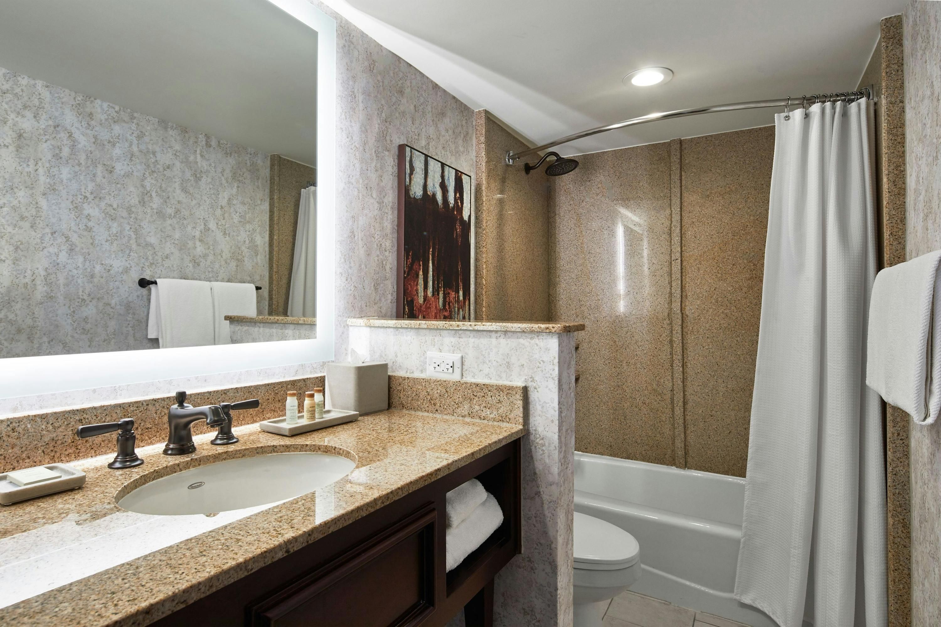 Renaissance Mobile Riverview Plaza Hotel