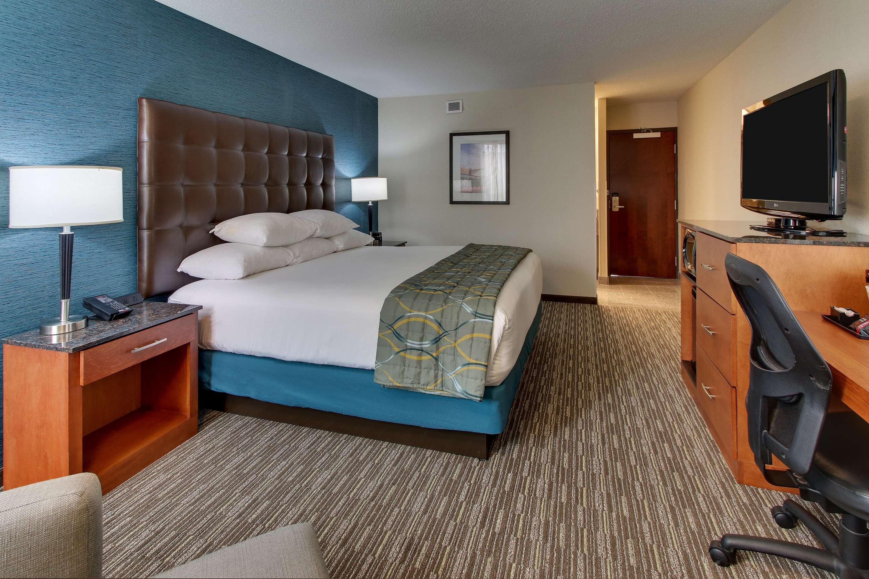 Pear Tree Inn St. Louis Airport $91 ($̶1̶3̶0̶). St Ann Hotel Deals ...